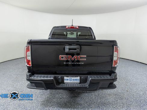 Used 2022 GMC Canyon AT4 AWD/4WD image 6