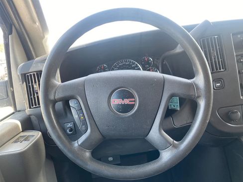 Used 2018 GMC Savana 2500 w/ Driver Convenience Package RWD image 22