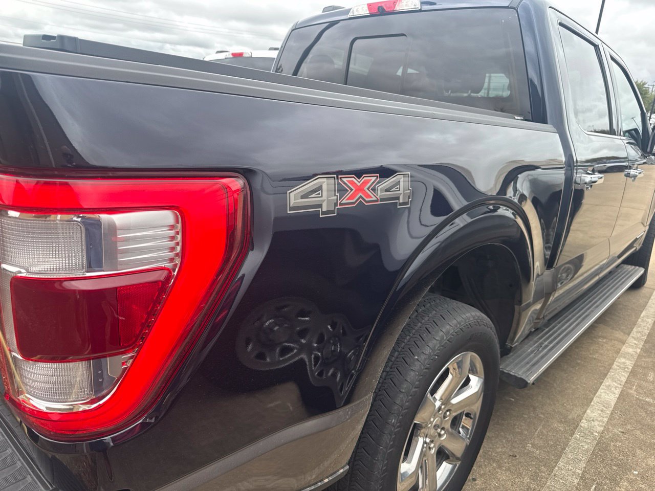 Certified 2022 Ford F150 Lariat w/ Equipment Group 502A High AWD/4WD image 5