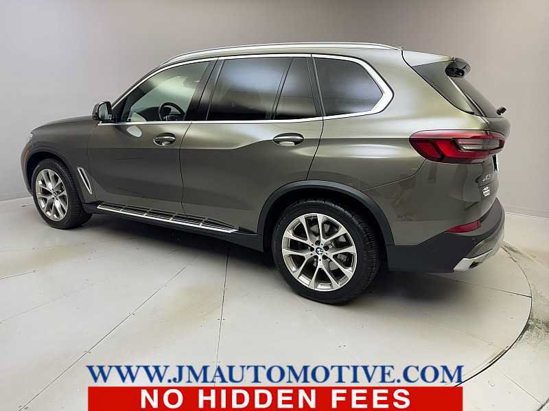 Used 2023 BMW X5 xDrive40i AWD/4WD image 3