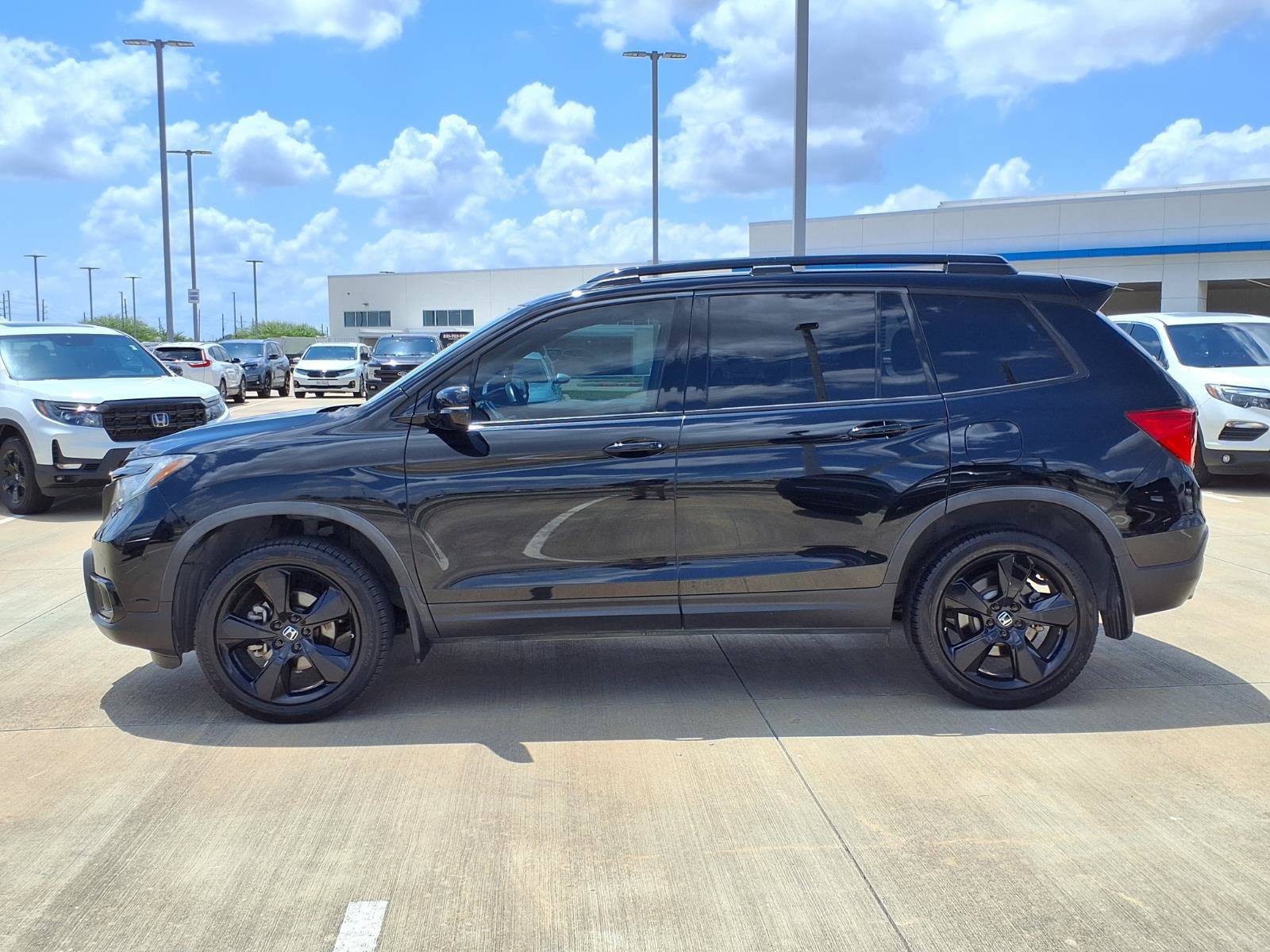 Used 2021 Honda Passport Elite image 3