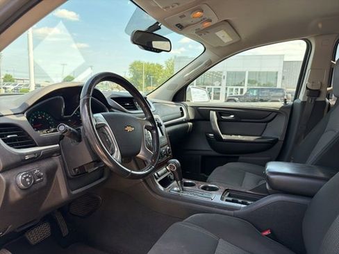 Used 2014 Chevrolet Traverse LT w/ LPO, 'HIT The Road' Package AWD/4WD image 15
