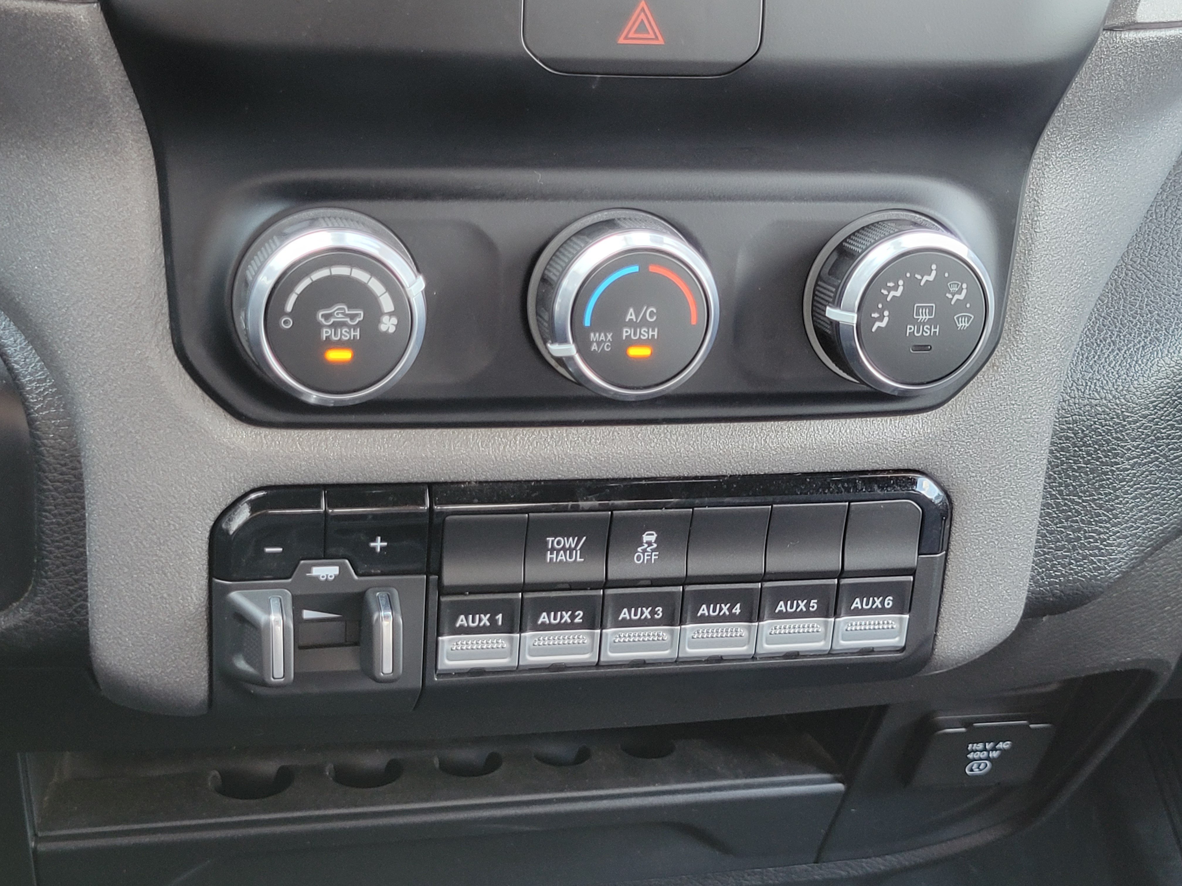 Used 2024 RAM 2500 Tradesman w/ Protection Group AWD/4WD image 16