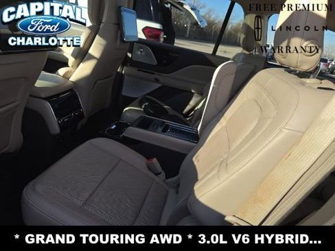 Used 2020 Lincoln Aviator Grand Touring w/ Equipment Group 302A AWD/4WD image 14
