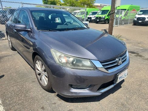 Used 2015 Honda Accord EX image 1