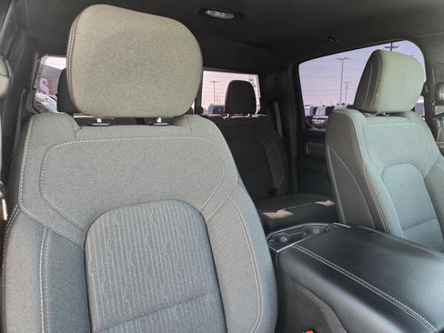 Used 2022 RAM 1500 Big Horn AWD/4WD image 32