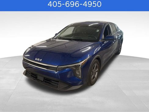 Used 2025 Kia K4 FWD image 1