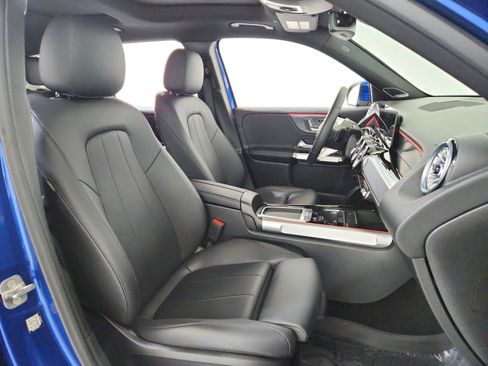 Certified 2024 Mercedes-Benz GLB 250 4MATIC image 23