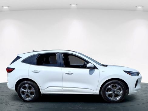 Used 2023 Ford Escape ST-Line Select w/ Tech Pack #2 AWD/4WD image 7