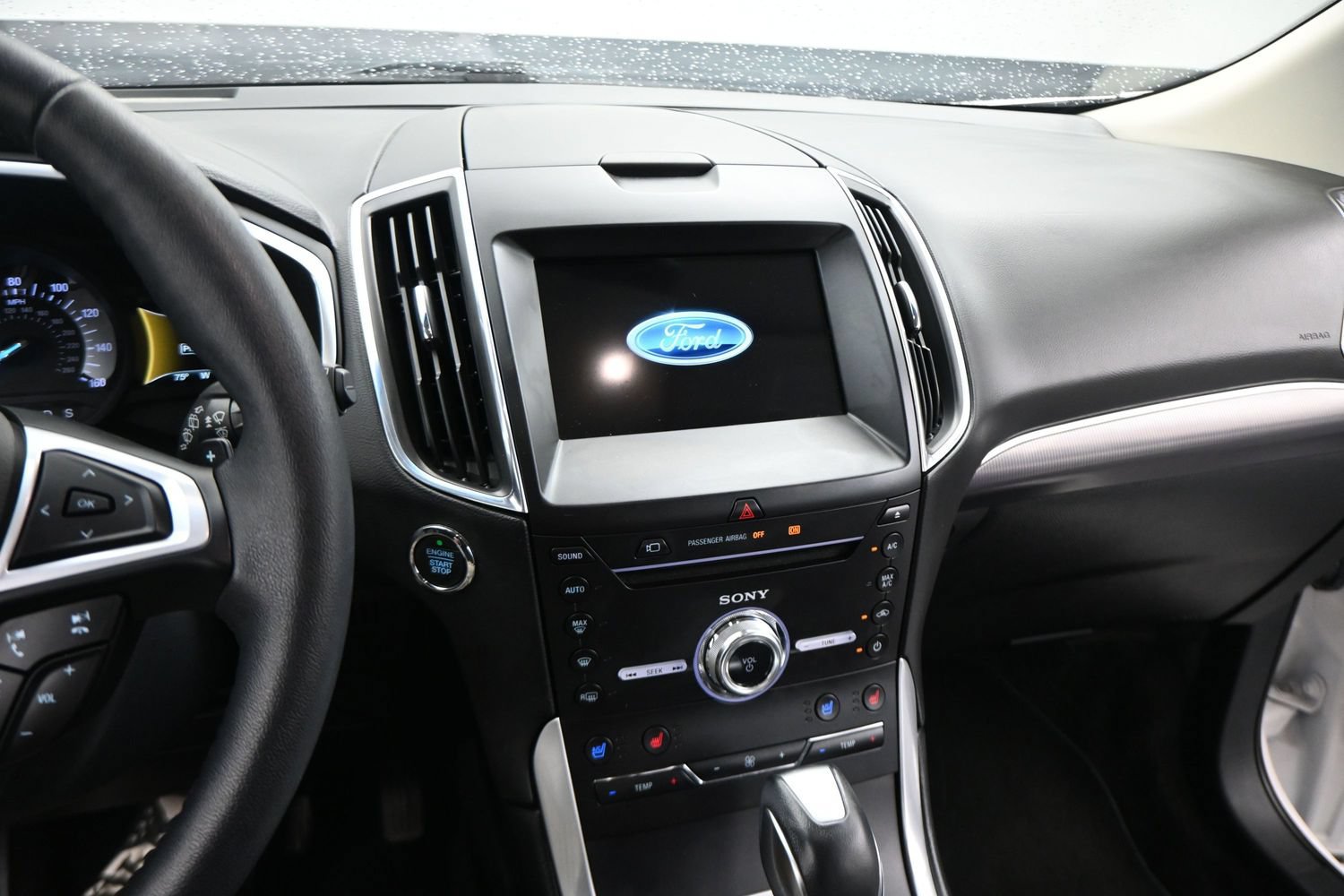 Certified 2018 Ford Edge Titanium w/ Equipment Group 302A FWD image 22