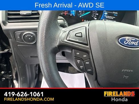 Used 2022 Ford Edge SE w/ Black Appearance Package AWD/4WD image 19