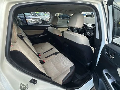 Used 2017 Subaru Crosstrek 2.0i Premium image 13