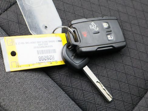 Certified 2022 Chevrolet Silverado 2500 LT image 30