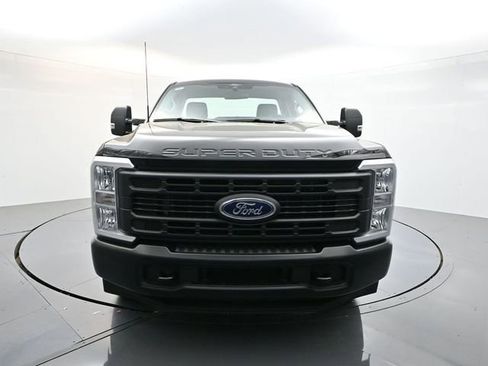 New 2026 Ford F250 XL w/ XL Driver Assist Package RWD image 2