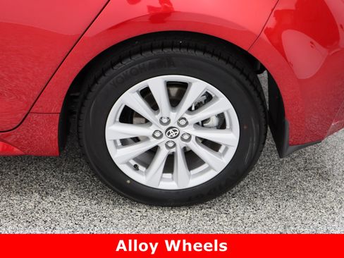 Used 2025 Toyota Corolla SE image 10