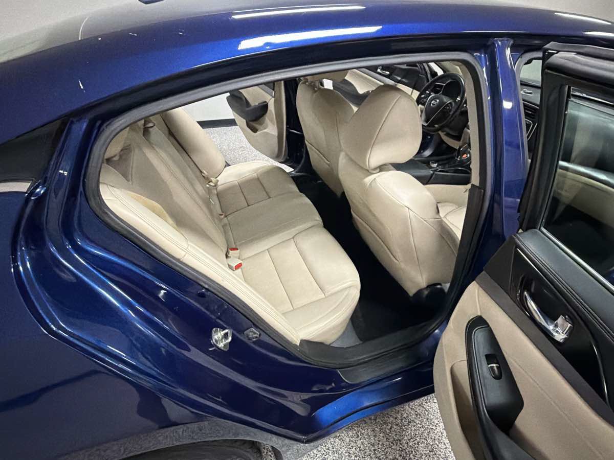 Used 2018 Nissan Maxima 3.5 SV FWD image 25