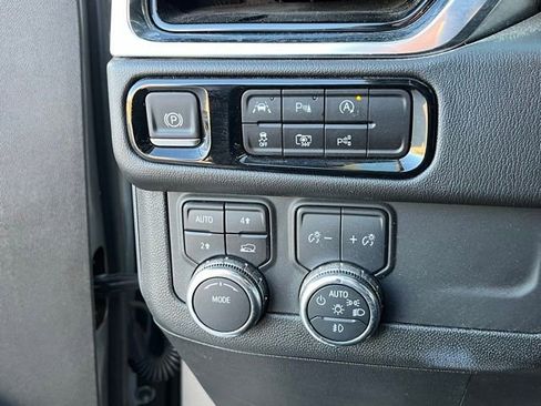 Used 2025 GMC Yukon Denali image 23