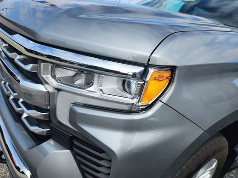 Used 2024 Chevrolet Silverado 1500 LTZ w/ LTZ Convenience Package II AWD/4WD image 28