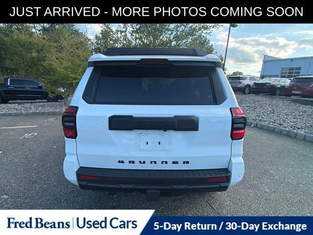 Used 2025 Toyota 4Runner TRD Off-Road Premium AWD/4WD image 7