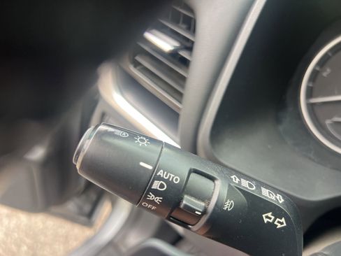 Used 2021 Nissan Rogue SL w/ Premium Package image 23