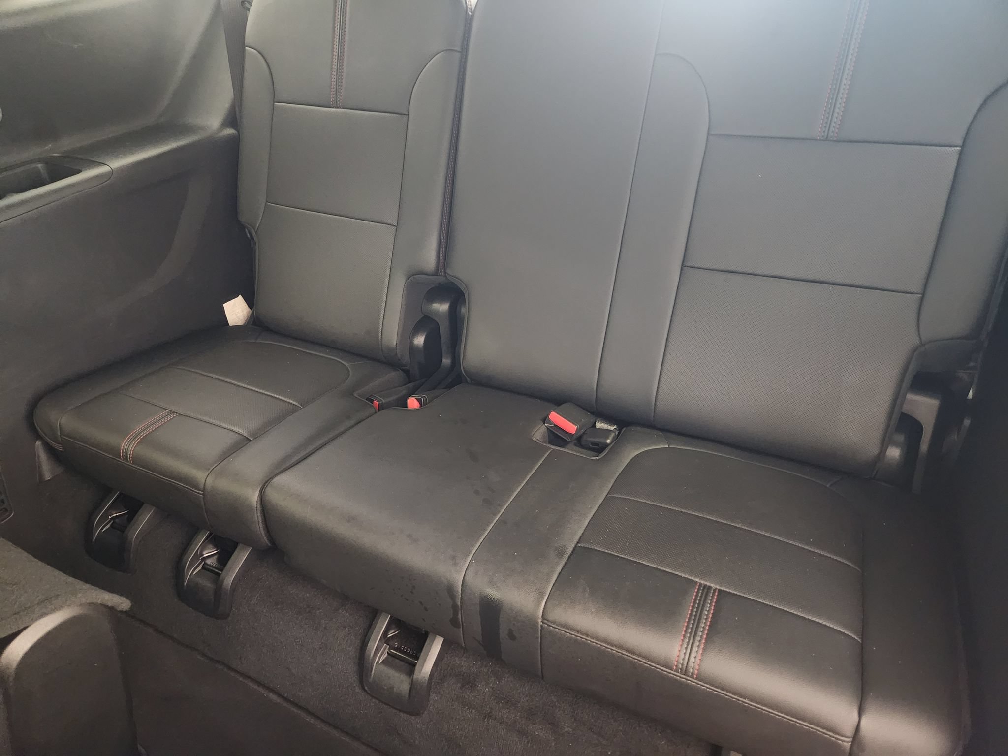 Used 2024 Chevrolet Traverse RS FWD image 34