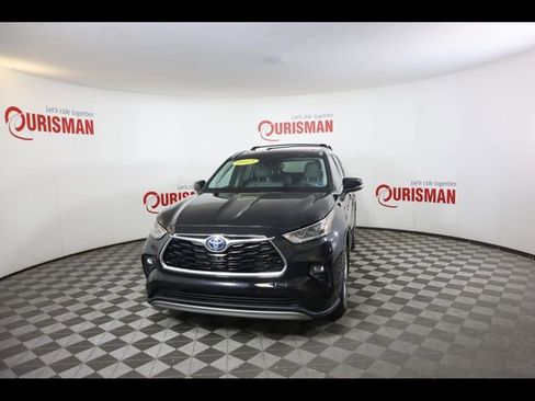 Used 2022 Toyota Highlander Platinum AWD/4WD image 1