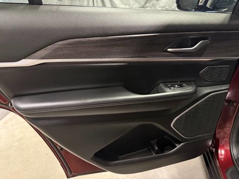 Used 2021 Jeep Grand Cherokee L Limited image 15