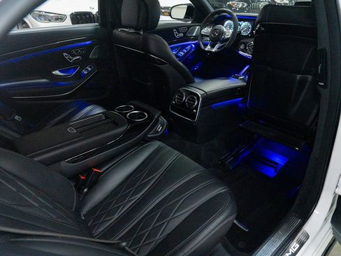 Used 2018 Mercedes-Benz S 63 AMG 4MATIC Sedan image 34