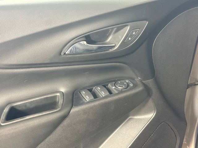 Used 2019 Chevrolet Equinox LT AWD/4WD image 14