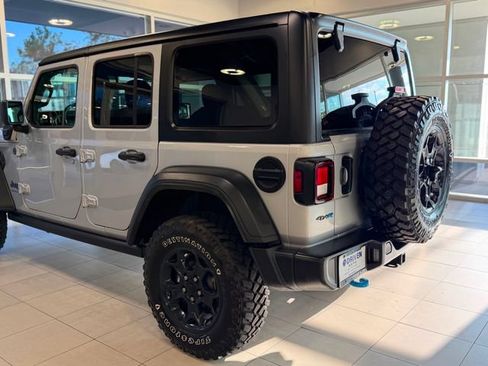 Used 2023 Jeep Wrangler Unlimited w/ Cold Weather Group AWD/4WD image 13