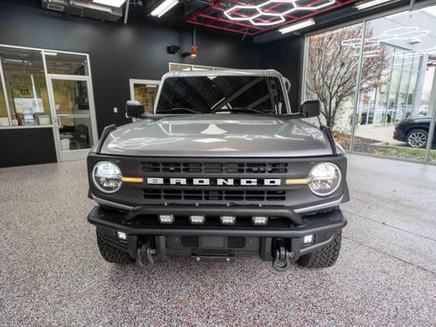 Used 2024 Ford Bronco Black Diamond image 6
