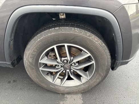 Used 2021 Jeep Grand Cherokee Limited image 12