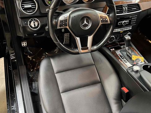 Used 2012 Mercedes-Benz C 250 Sedan image 31