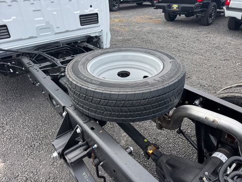 New 2026 Ford F450 XL w/ XL Chrome Package image 21