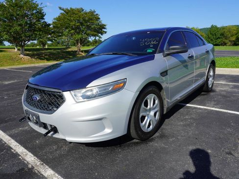 Used 2016 Ford Taurus Police Interceptor AWD image 7