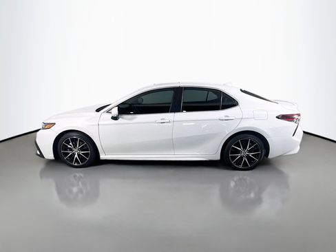 Used 2024 Toyota Camry SE w/ Convenience Package FWD image 6