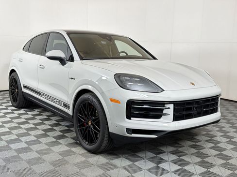New 2026 Porsche Cayenne S AWD/4WD image 8