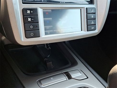 Used 2011 Chevrolet Camaro LT image 15