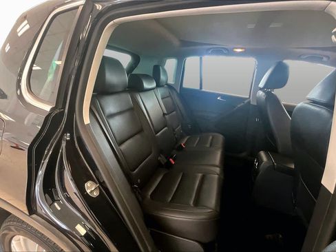 Used 2013 Volkswagen Tiguan SE AWD/4WD image 19