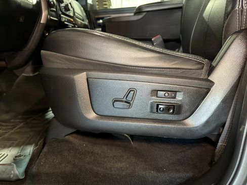 Used 2018 RAM 2500 Laramie w/ Sport Appearance Group AWD/4WD image 17