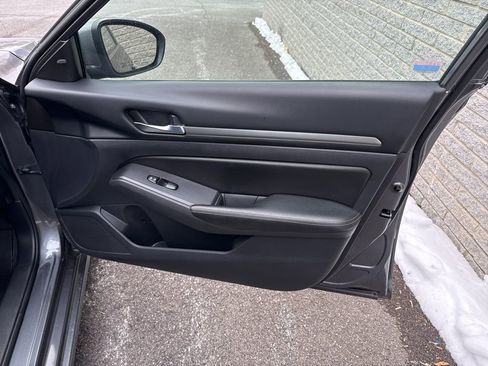 Used 2022 Nissan Altima 2.5 SV image 10