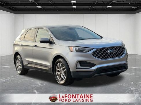 Used 2023 Ford Edge SEL image 7