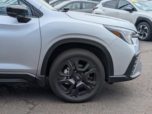 Certified 2025 Subaru Ascent Bronze Edition w/ Onyx Package AWD/4WD image 8