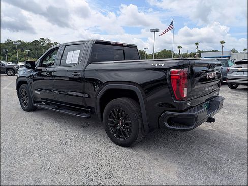 Used 2023 GMC Sierra 1500 Elevation w/ Elevation Premium Package AWD/4WD image 7
