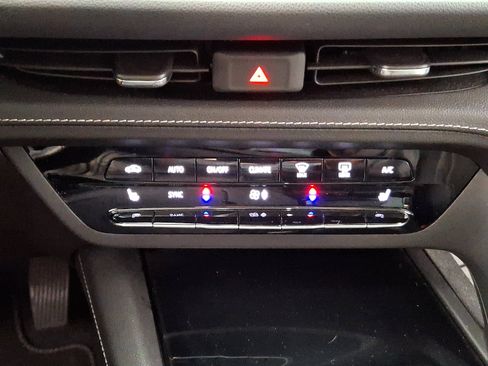 Certified 2022 Buick Envision Preferred FWD image 14