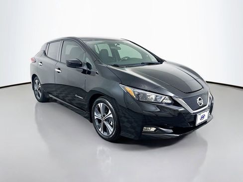 Used 2018 Nissan Leaf SV image 3