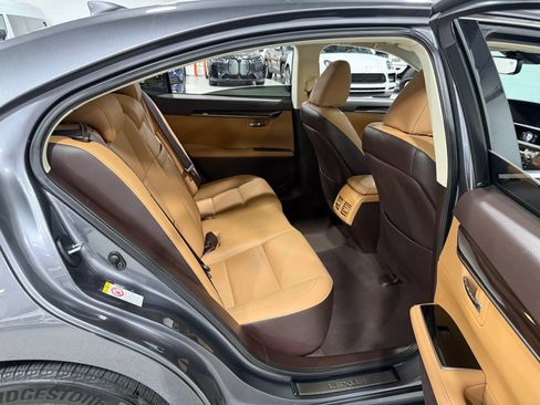 Used 2017 Lexus ES 350 w/ Premium Package FWD image 59