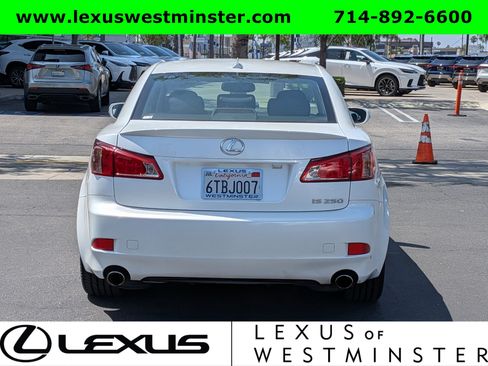 Used 2011 Lexus IS 250 w/ Premium Pkg Value Edition RWD image 9