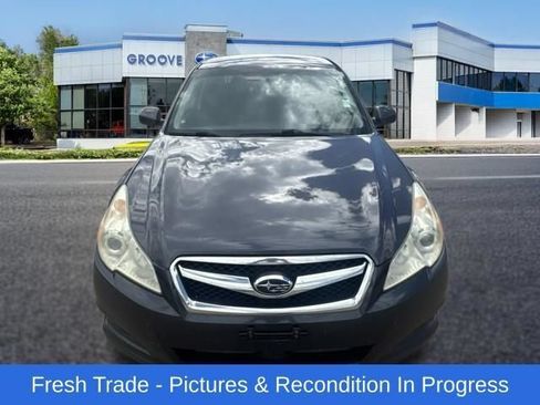 Used 2010 Subaru Legacy 2.5i Premium AWD/4WD image 9