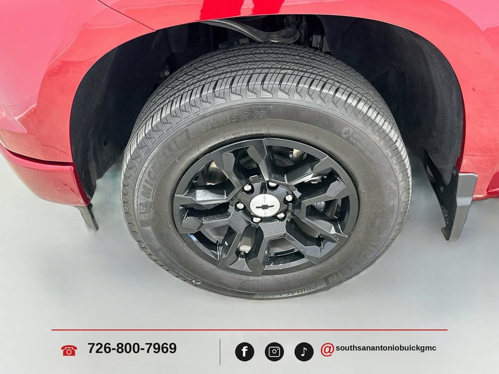 Certified 2025 Chevrolet Silverado 1500 RST AWD/4WD image 32